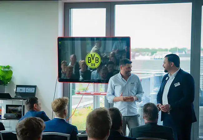 ATZ Group CEO Marius Kaufhold hosting a BVB partner event at the ATZ Group office